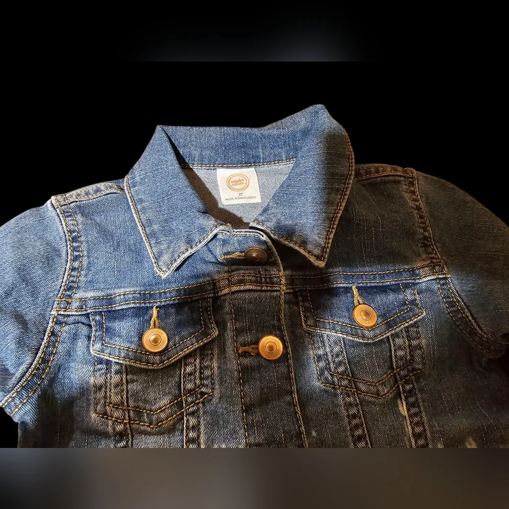 NWT Kids Blue and‎ White Denim Jacket SIZE 2T